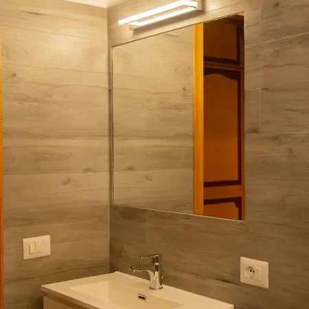 Ficus Corner - Vatican 公寓 *