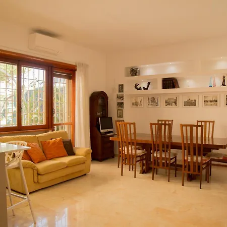 Ficus Corner - Vatican 罗马