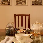 Ficus Corner - Vatican * Рим